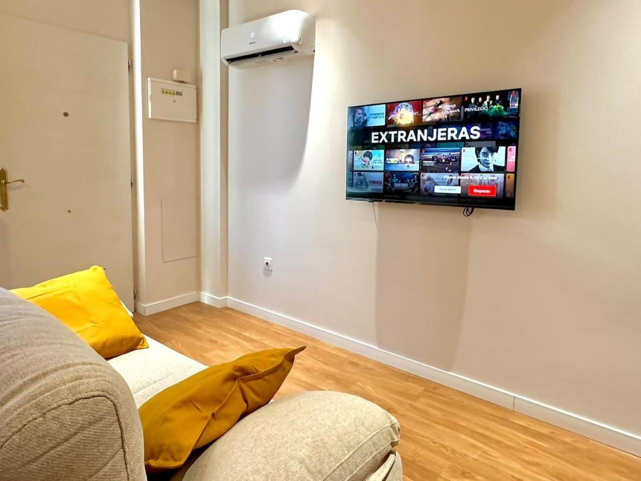 Apartamentos Noviembre Madrid Exterior photo